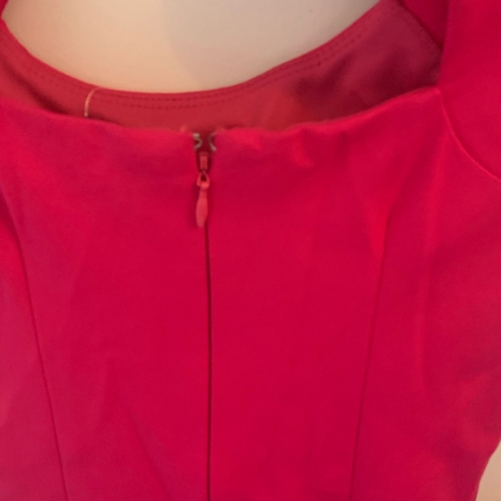 🌟Le Chateau Pink Draped Dress with cutout - Picture 5 of 5